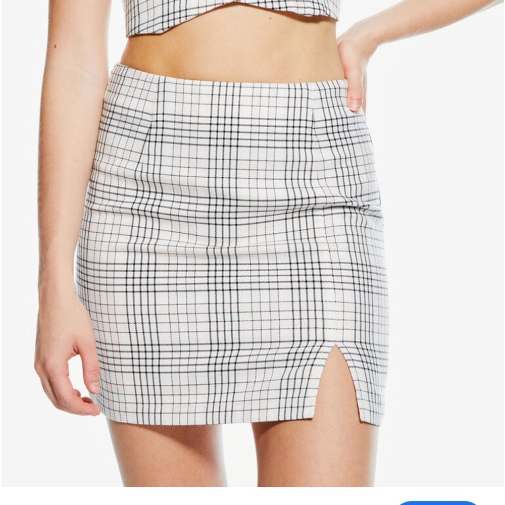 Plaid High-Waisted Notched Skirt